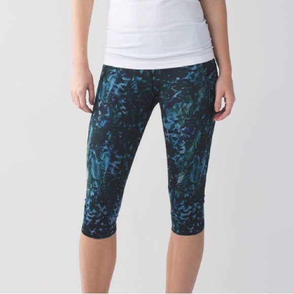 Lululemon Run: Top Speed Crop - Picture 9 of 9